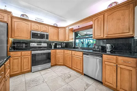 510 NW 105th Drive Coral Springs FL 33071