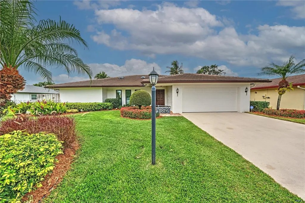 11819 Hemlock Street Palm Beach Gardens FL 33410