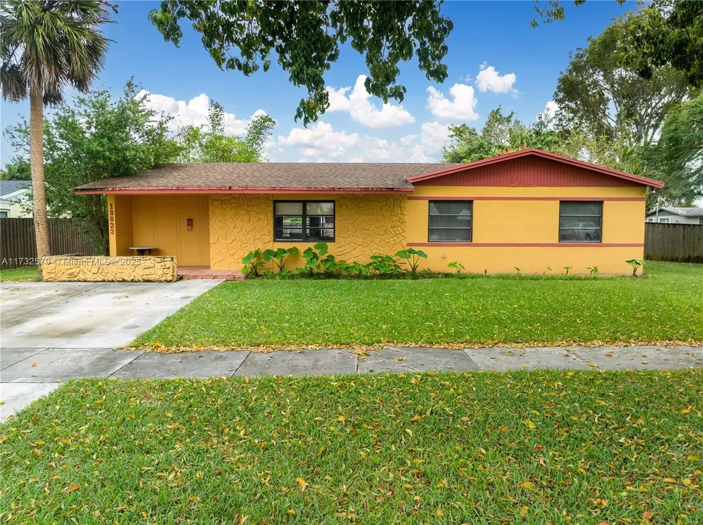 18823 SW 92nd Avenue Cutler Bay FL 33157
