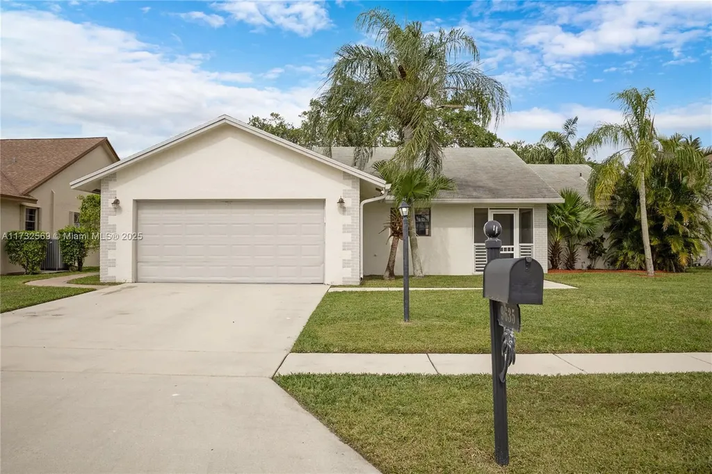 9635 Triton Court Boca Raton FL 33434