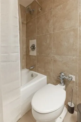 5445 Collins Avenue Miami Beach FL 33140