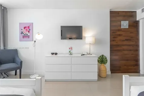5445 Collins Avenue Miami Beach FL 33140