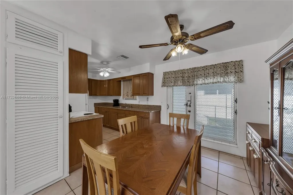 2300 Jackson Street Hollywood FL 33020