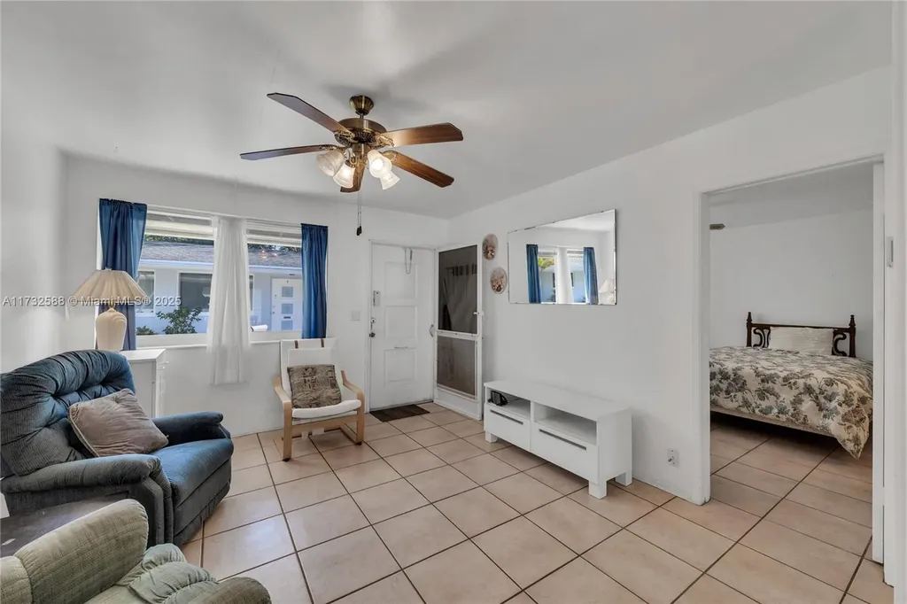 2300 Jackson Street Hollywood FL 33020