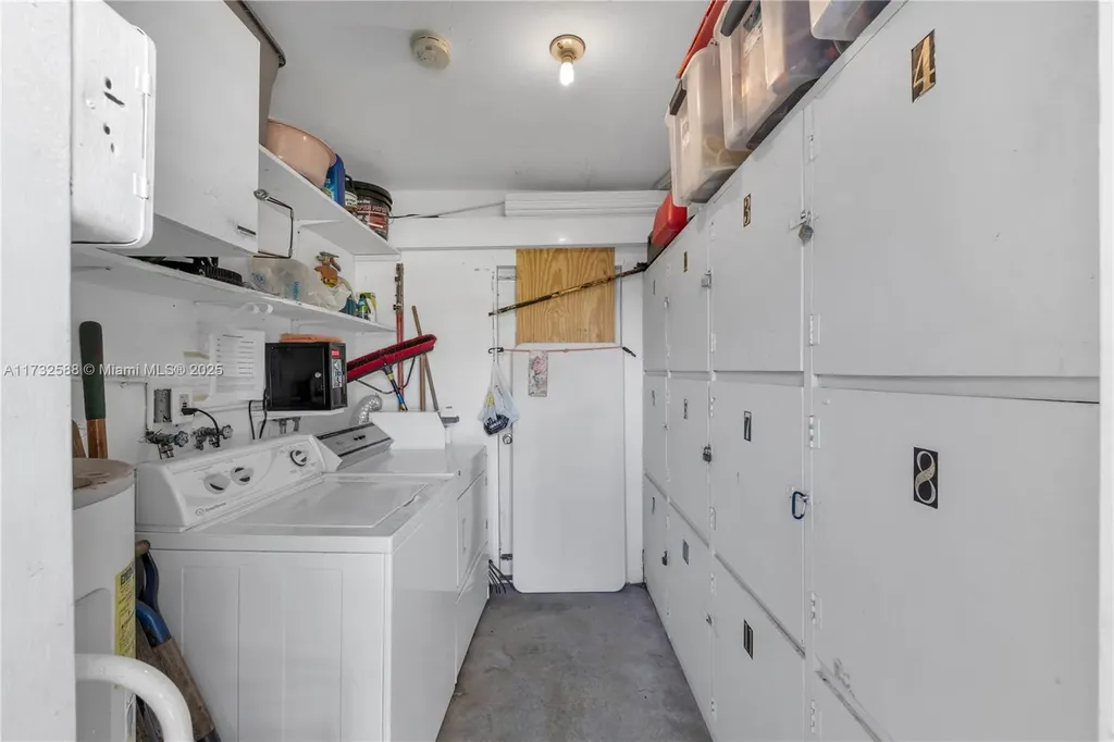 2300 Jackson Street Hollywood FL 33020