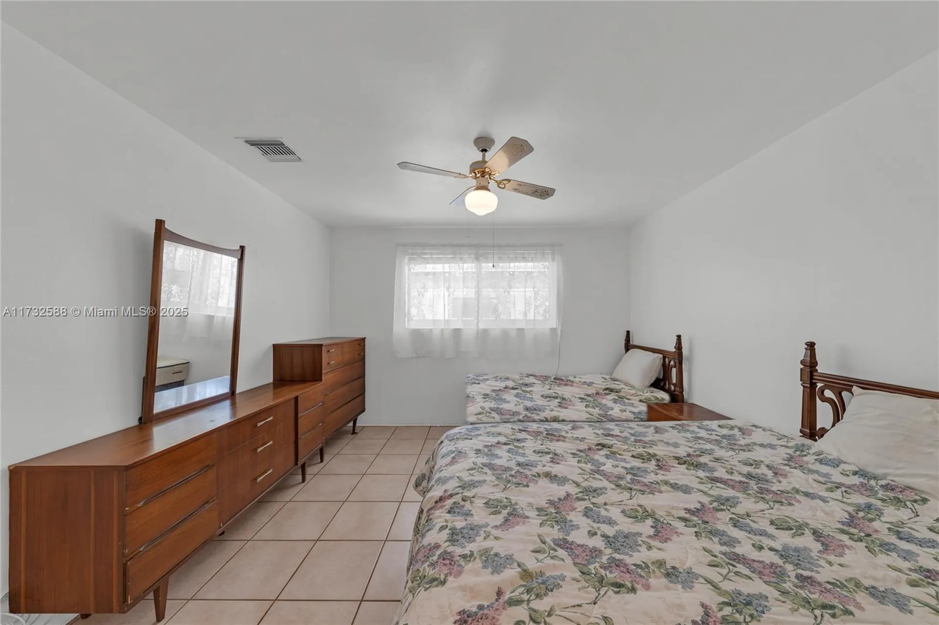 2300 Jackson Street Hollywood FL 33020