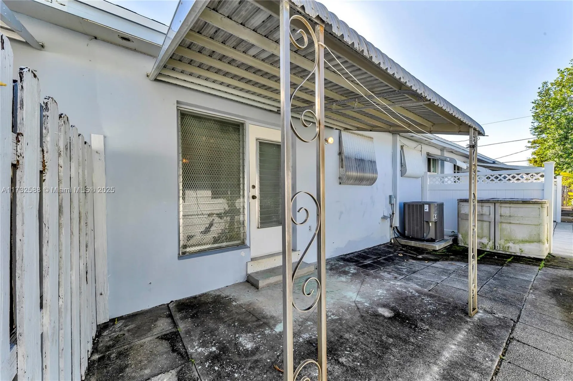 2300 Jackson Street Hollywood FL 33020