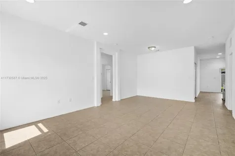 13113 SW 256th Street Homestead FL 33032
