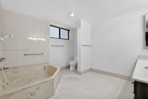 481 Ives Dairy Road Miami FL 33179