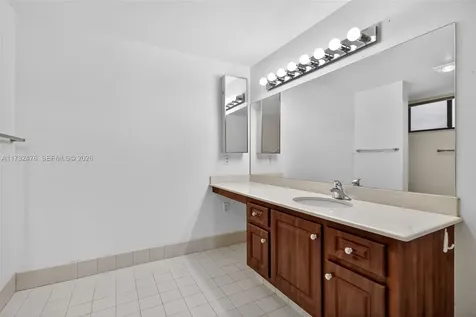 481 Ives Dairy Road Miami FL 33179