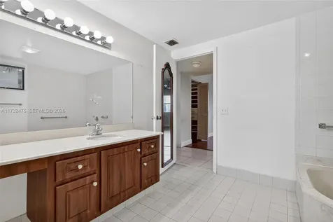 481 Ives Dairy Road Miami FL 33179