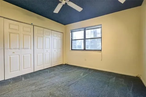 481 Ives Dairy Road Miami FL 33179