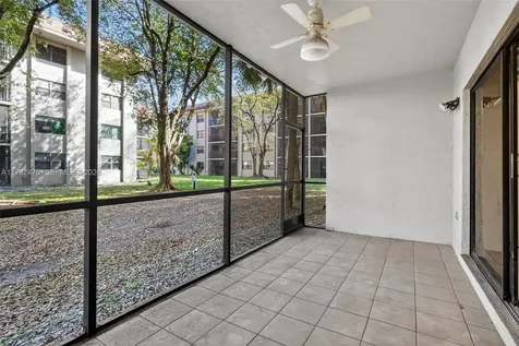 481 Ives Dairy Road Miami FL 33179