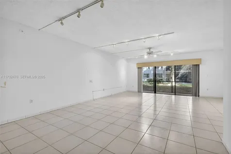 481 Ives Dairy Road Miami FL 33179