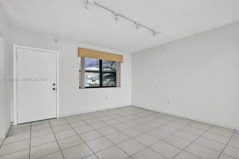 481 Ives Dairy Road Miami FL 33179