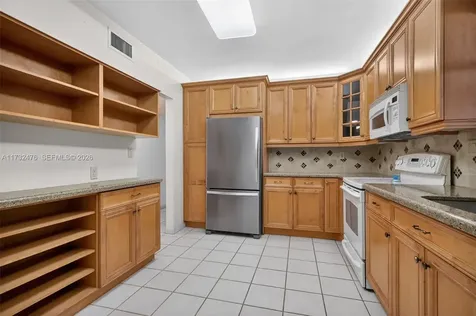 481 Ives Dairy Road Miami FL 33179