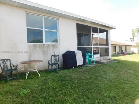 617 SE 7 Street Cape Coral FL 33990