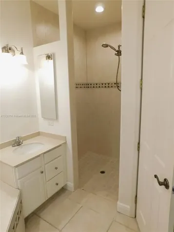 617 SE 7 Street Cape Coral FL 33990