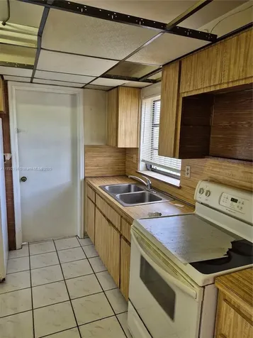 10451 SW 164th Street Miami FL 33157