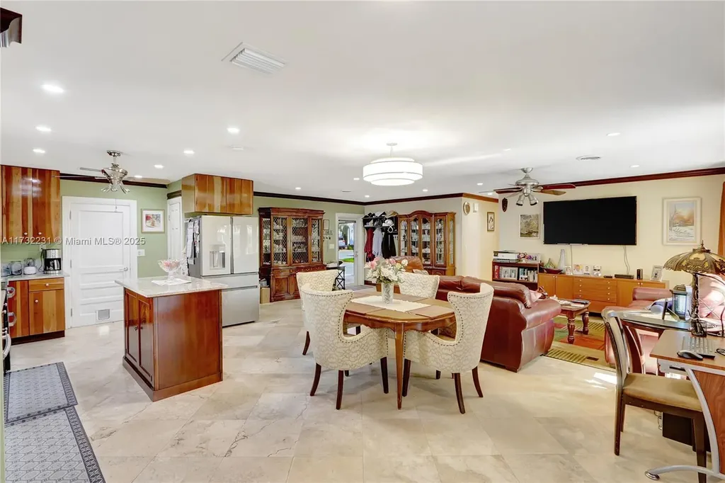 808 NE 72nd Street Boca Raton FL 33487