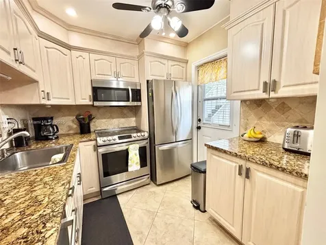 4806 NW 36th Street Lauderdale Lakes FL 33319