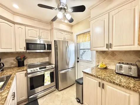 4806 NW 36th Street Lauderdale Lakes FL 33319