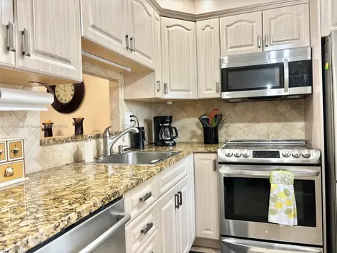 4806 NW 36th Street Lauderdale Lakes FL 33319