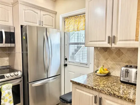 4806 NW 36th Street Lauderdale Lakes FL 33319