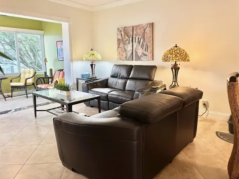 4806 NW 36th Street Lauderdale Lakes FL 33319