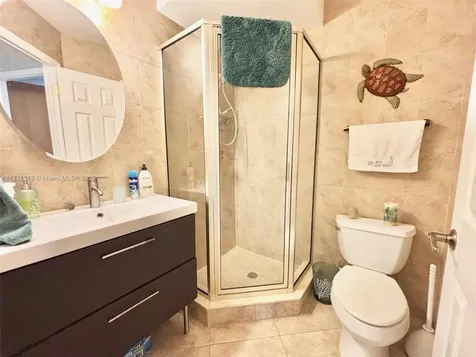 4806 NW 36th Street Lauderdale Lakes FL 33319
