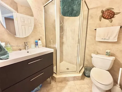 4806 NW 36th Street Lauderdale Lakes FL 33319