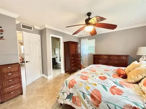 4806 NW 36th Street Lauderdale Lakes FL 33319
