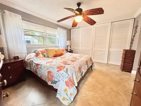 4806 NW 36th Street Lauderdale Lakes FL 33319
