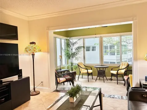 4806 NW 36th Street Lauderdale Lakes FL 33319