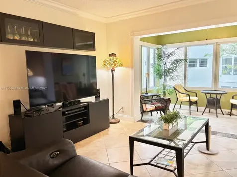 4806 NW 36th Street Lauderdale Lakes FL 33319