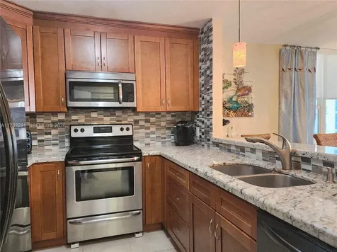 3505 S Ocean Drive Hollywood FL 33019
