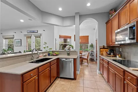 3888 W Gardenia Avenue Weston FL 33332