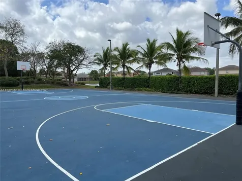 3888 W Gardenia Avenue Weston FL 33332