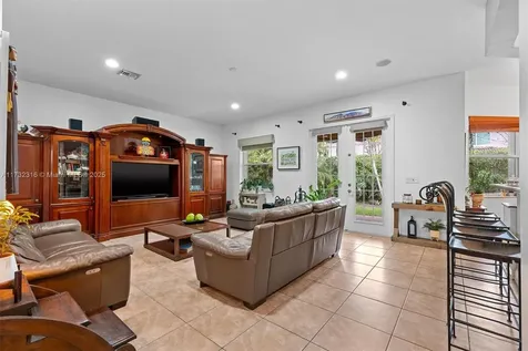 3888 W Gardenia Avenue Weston FL 33332