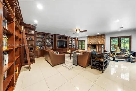 5922 SW 105th Street Pinecrest FL 33156