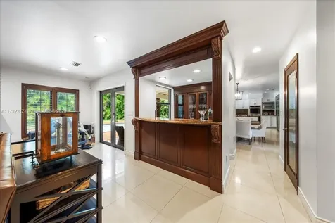 5922 SW 105th Street Pinecrest FL 33156