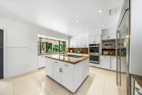 5922 SW 105th Street Pinecrest FL 33156