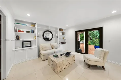5922 SW 105th Street Pinecrest FL 33156