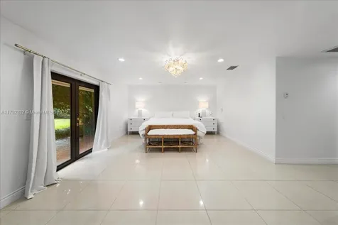 5922 SW 105th Street Pinecrest FL 33156