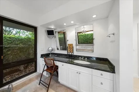 5922 SW 105th Street Pinecrest FL 33156