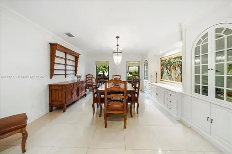 5922 SW 105th Street Pinecrest FL 33156