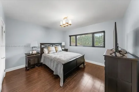 5922 SW 105th Street Pinecrest FL 33156