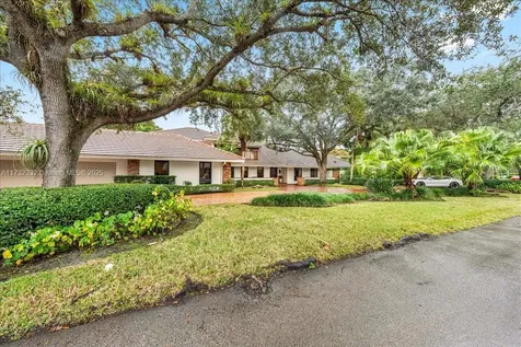 5922 SW 105th Street Pinecrest FL 33156