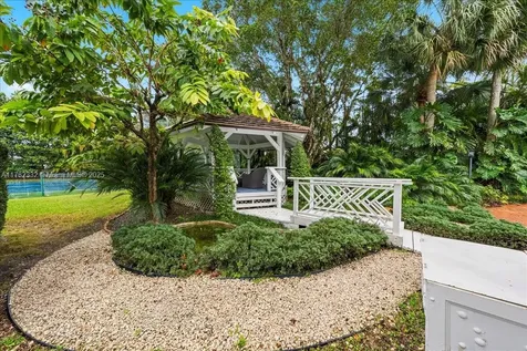 5922 SW 105th Street Pinecrest FL 33156