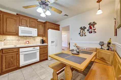 1811 NW 106th Terrace Pembroke Pines FL 33026